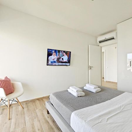 Costa Alimos By Verde Apartments Атина Екстериор снимка